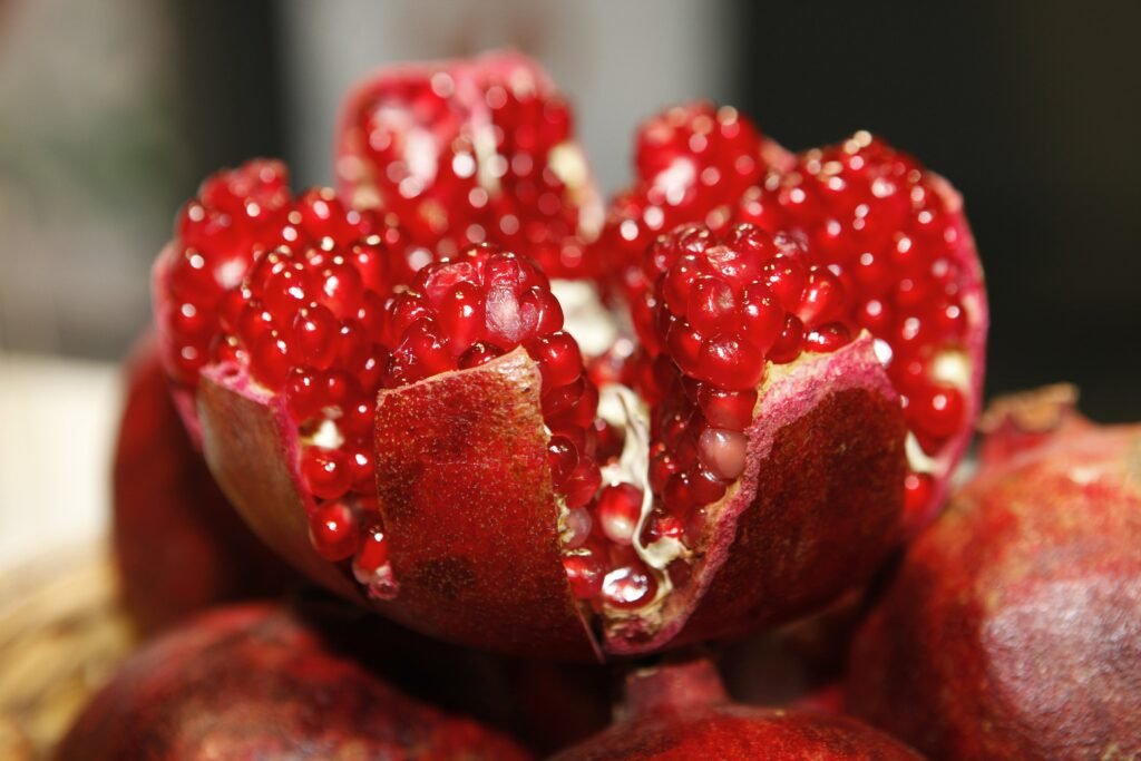 The Top 10 Seasonal Winter Fruits that keep you healthy